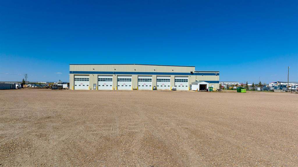 9511 154 Avenue - Photo 1