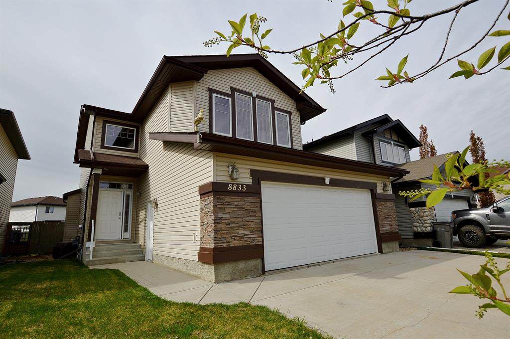 8833 89 Avenue - Photo 1