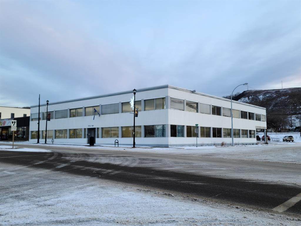 9713 100 Street - Photo 1