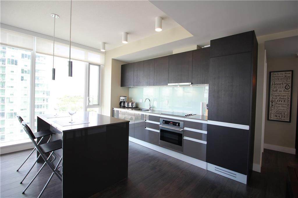 1122 3 Street - Photo 1