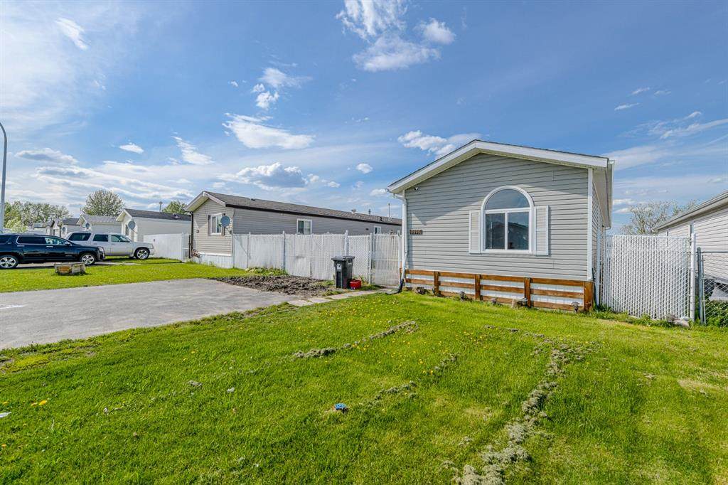 9604 102 Avenue - Photo 1