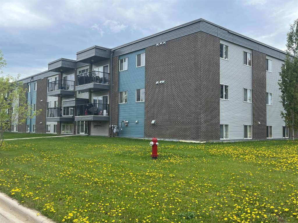 709 6 Avenue - Photo 1