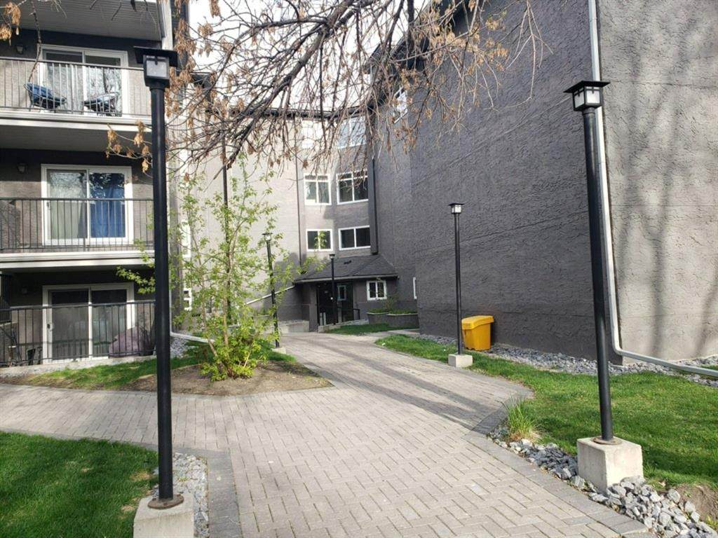 819 4A Street - Photo 1