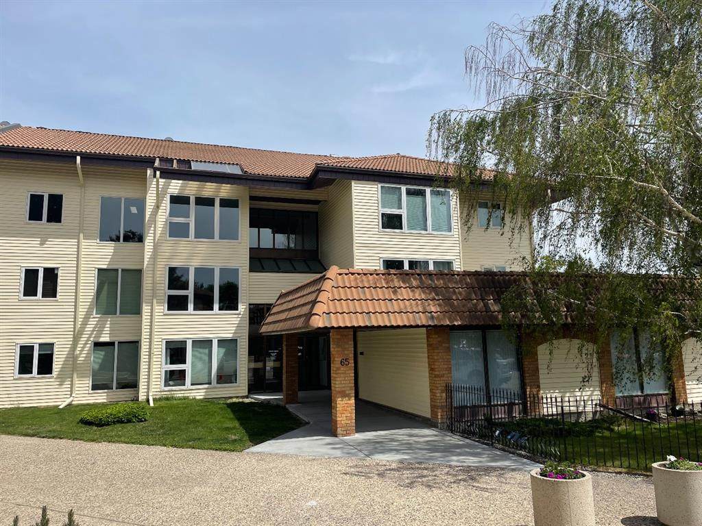 65 Temple Boulevard - Photo 1