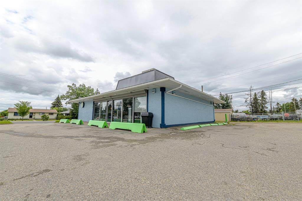 9434 108 Avenue - Photo 1