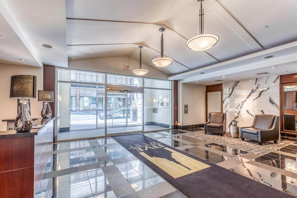 910 5 Avenue - Photo 1