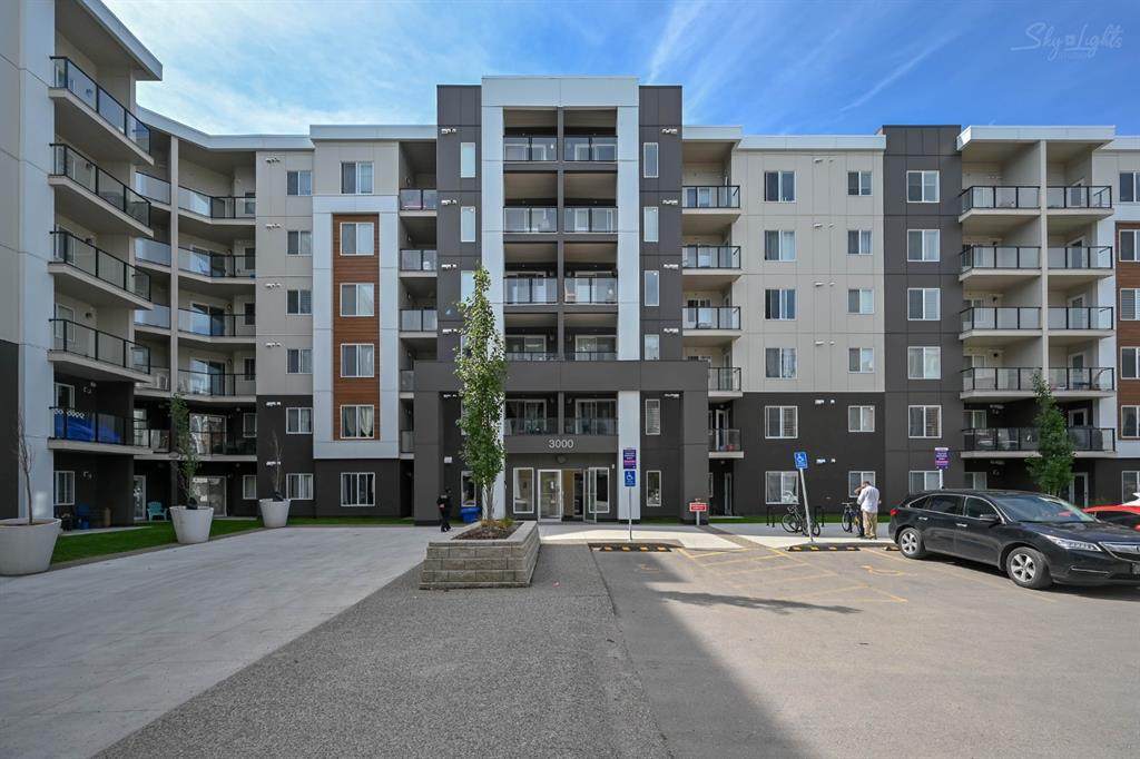 4641 128 Avenue - Photo 1