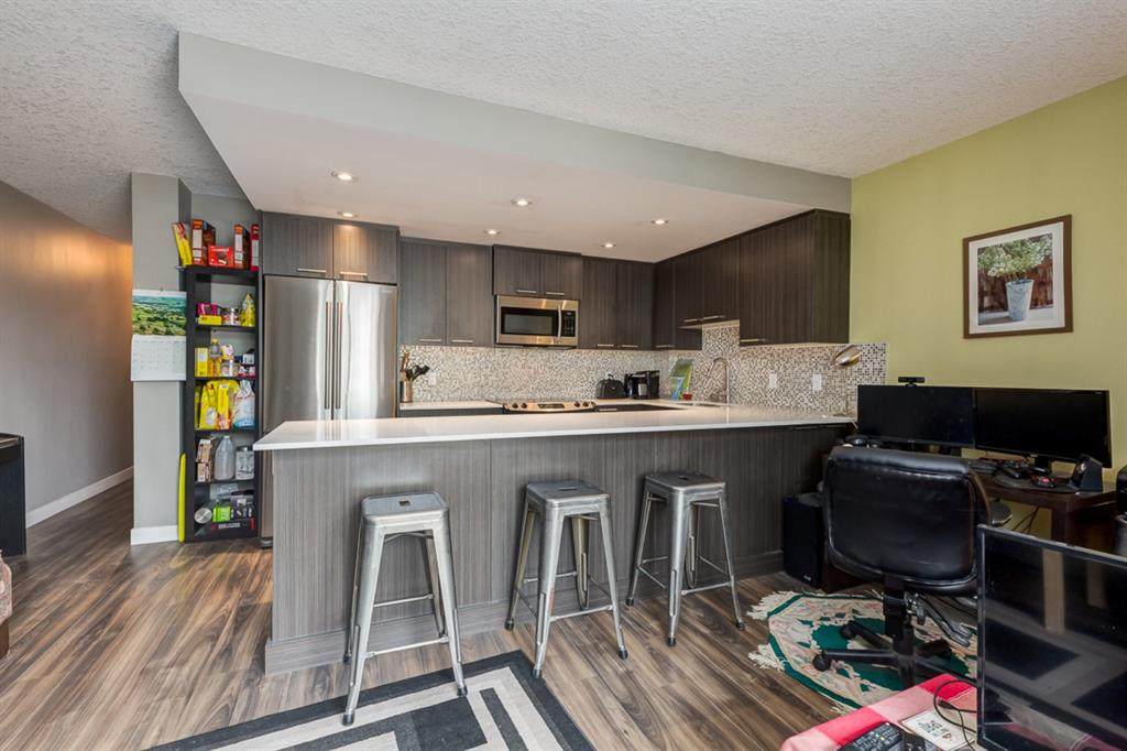 916 Memorial Drive - Photo 1