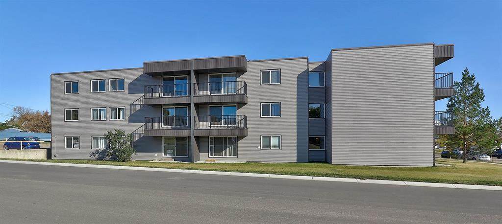 9260 108 Avenue - Photo 1