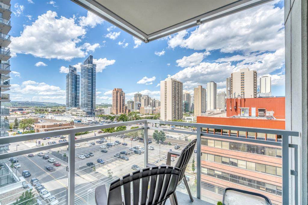 901 10 Avenue - Photo 1