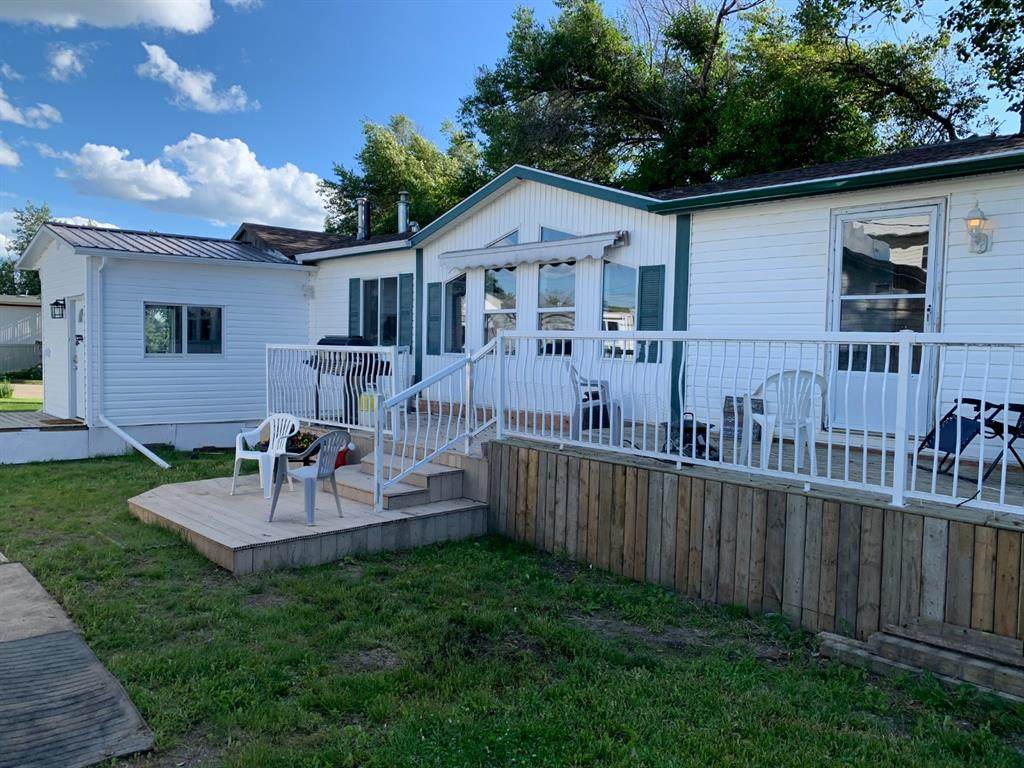 4425 51 Avenue - Photo 1