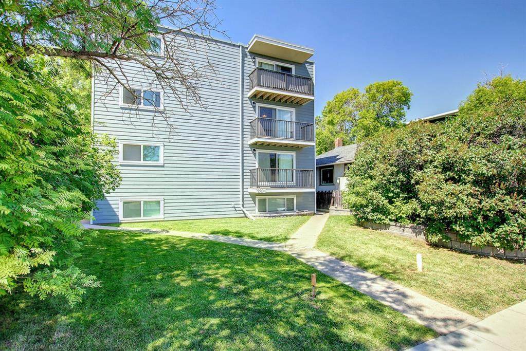 2203 14 Street - Photo 1