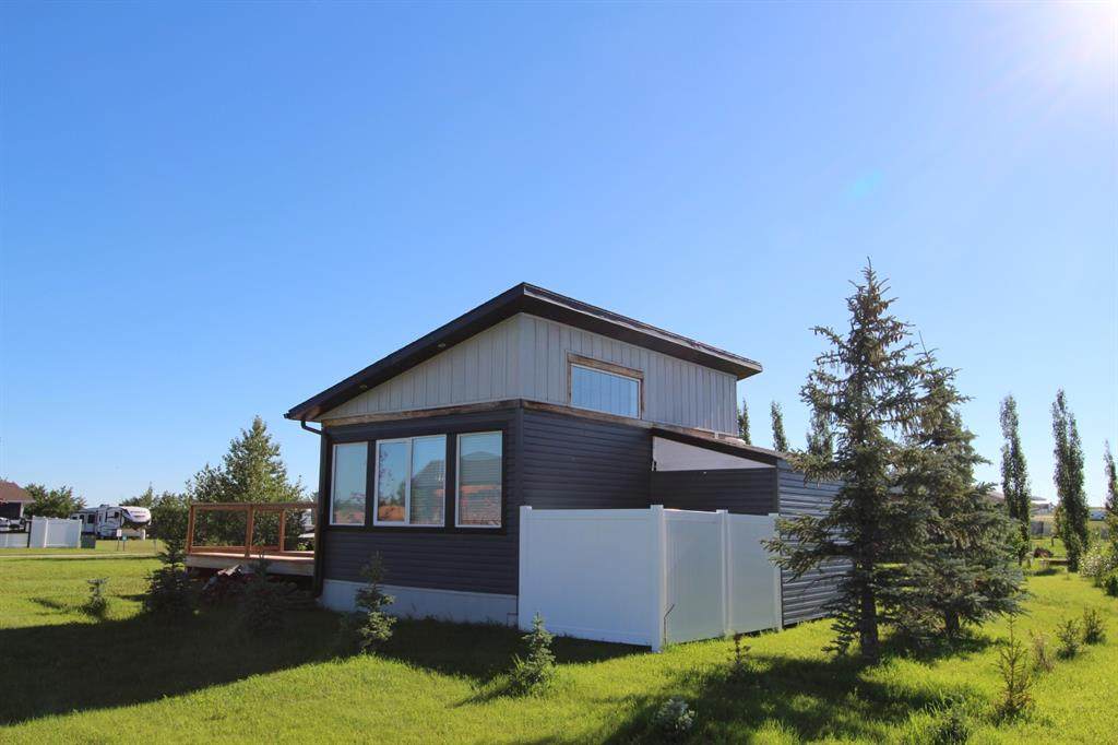 5 Marina Crescent - Photo 1