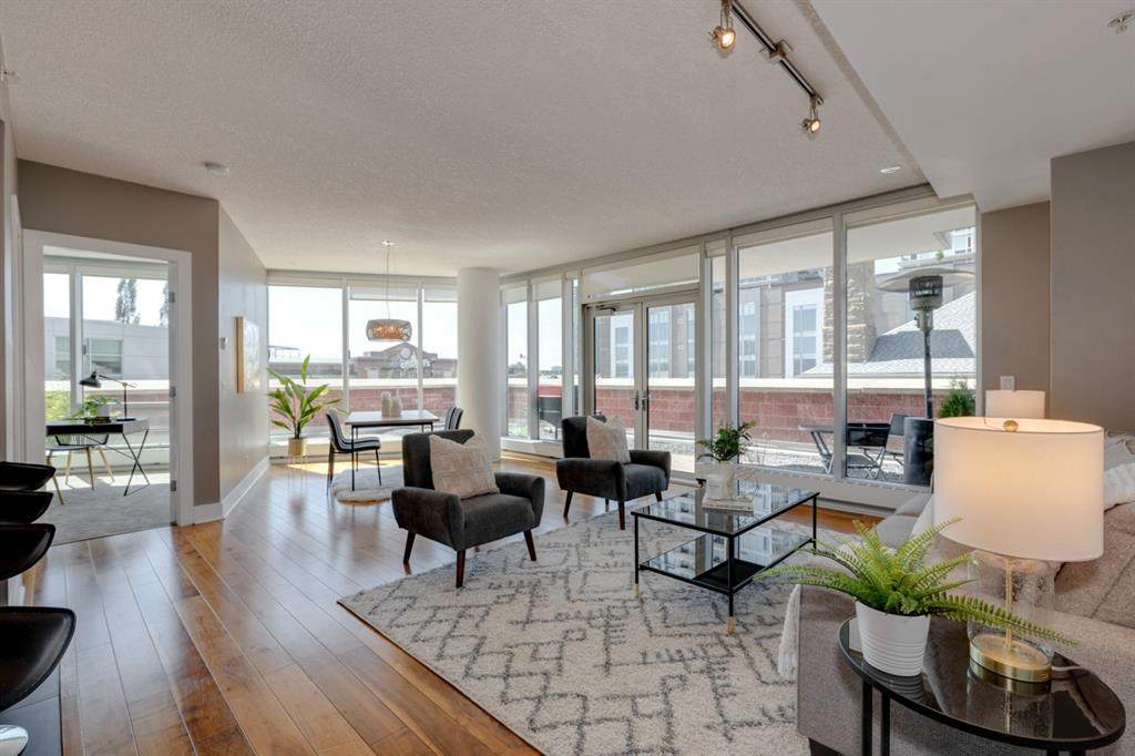433 11 Avenue - Photo 1