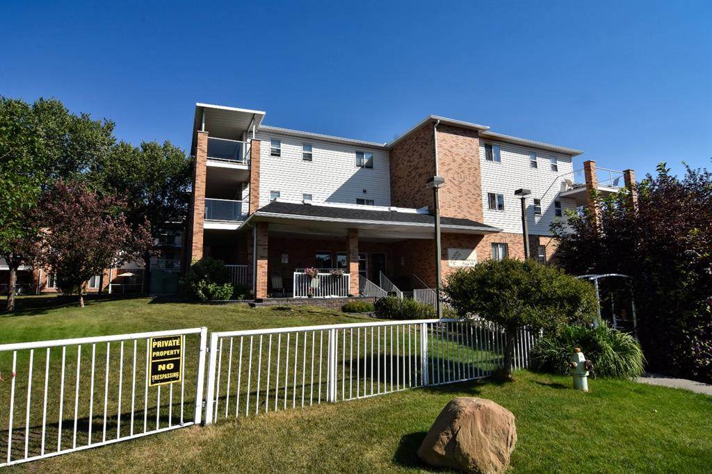 165 Manora Place - Photo 1