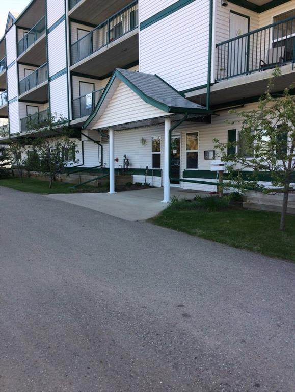 4645 55 Street - Photo 1
