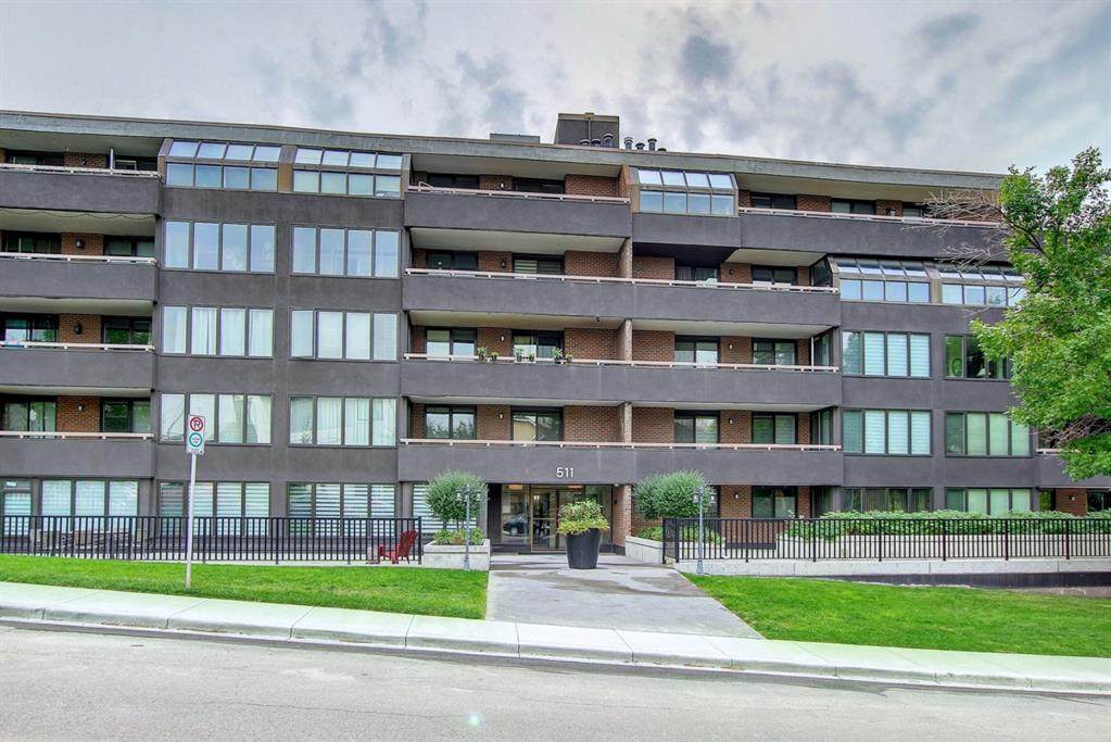 511 56 Avenue - Photo 1