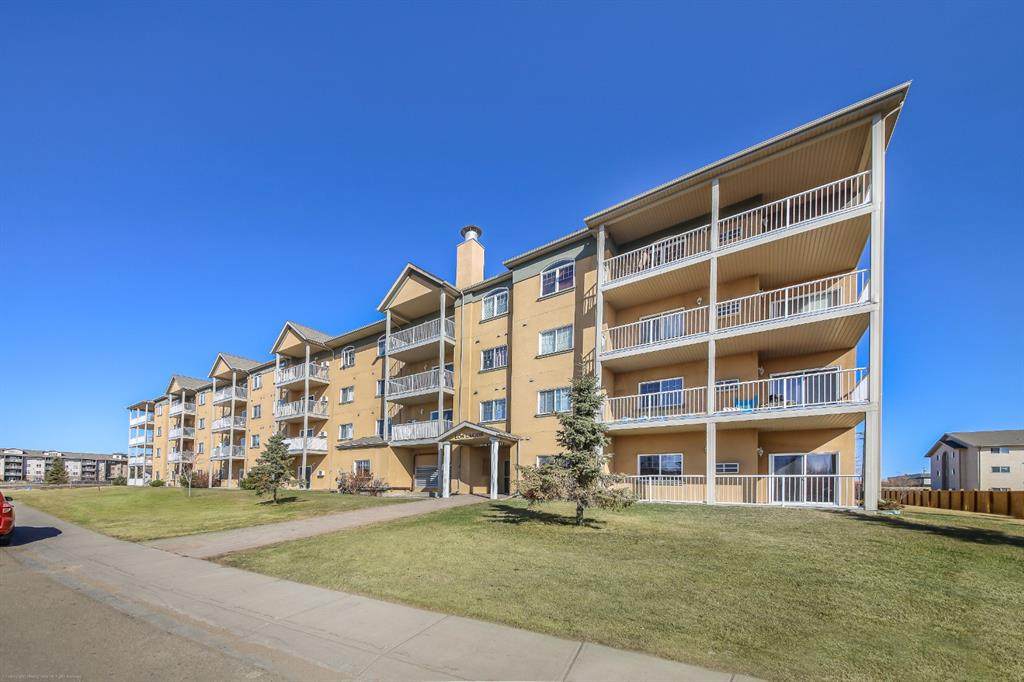 6802 42 Street - Photo 1
