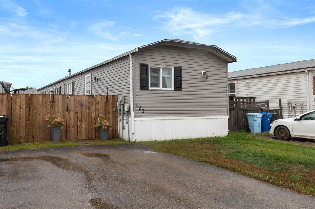 122 Grant Way - Photo 1