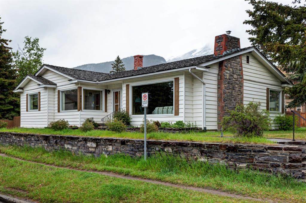 401 Muskrat Street - Photo 1