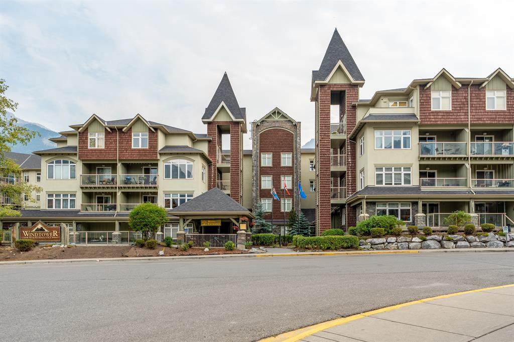 160 Kananaskis Way - Photo 1