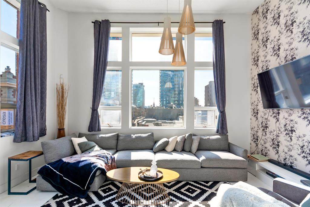 1117 1 Street - Photo 1
