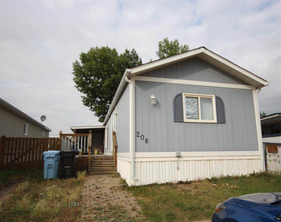 208 Greenwich Lane - Photo 1