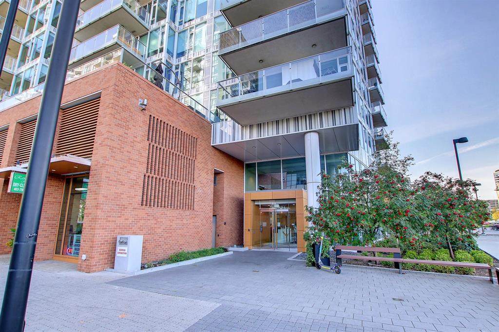 519 Riverfront Avenue - Photo 1