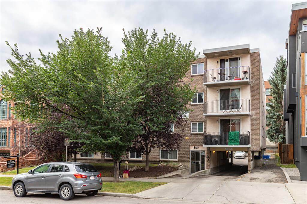 823 19 Avenue - Photo 1
