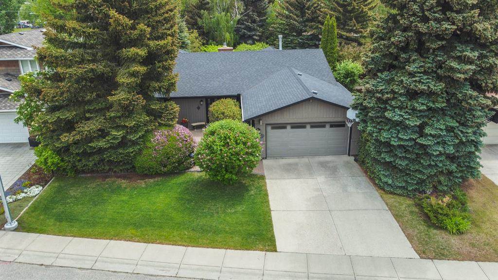 106 Lake Placid Close - Photo 1