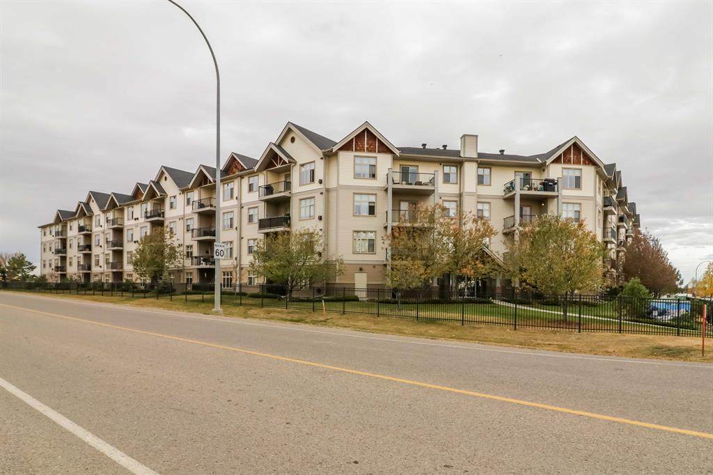 100 Lakeway Boulevard - Photo 1