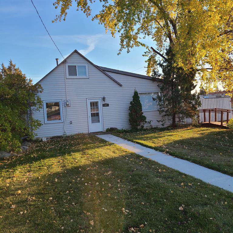 52 E 100 Avenue - Photo 1