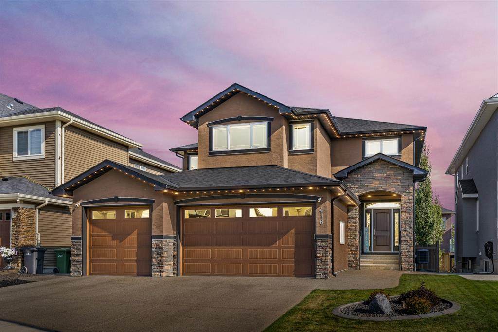 416 Kinniburgh Boulevard - Photo 1