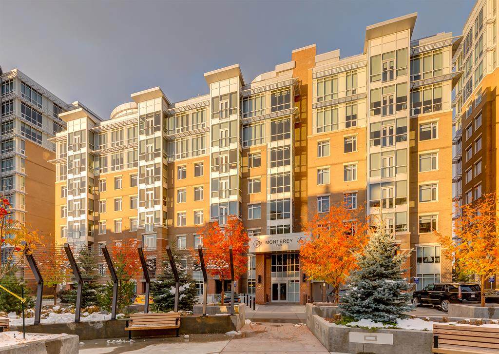 24 Varsity Estates Circle - Photo 1