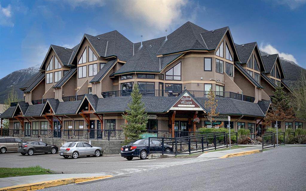 104 Kananaskis Way - Photo 1