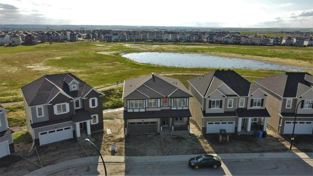 74 Cityspring Manor - Photo 1