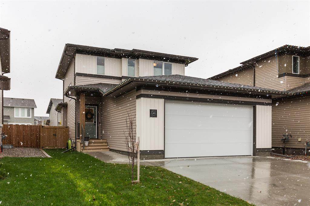 332 Westgate Crescent - Photo 1