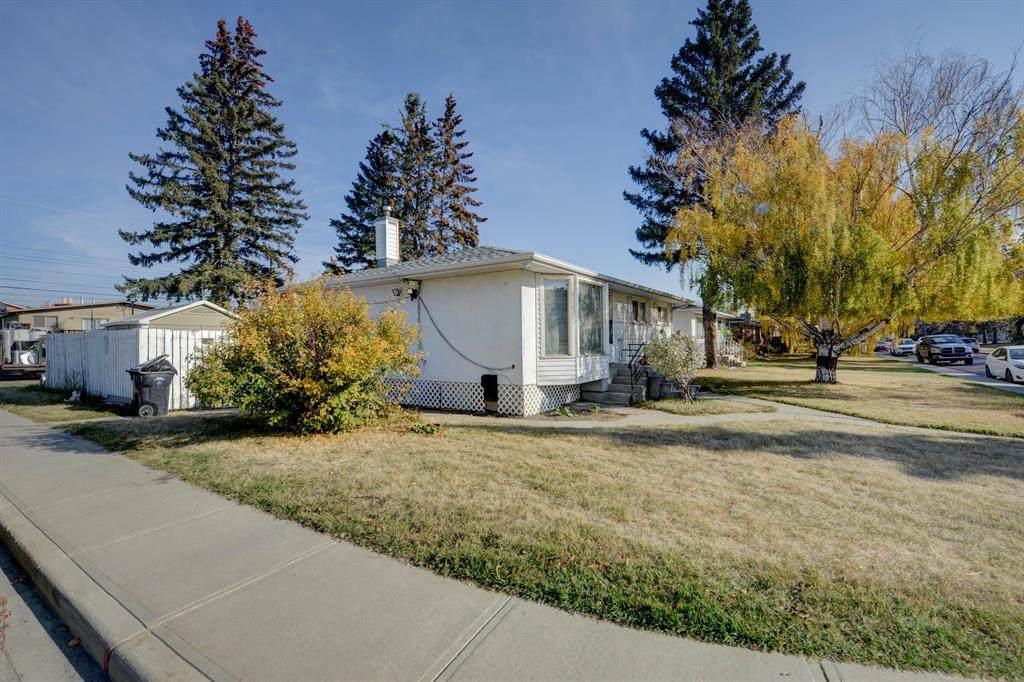 604 33 Avenue - Photo 1