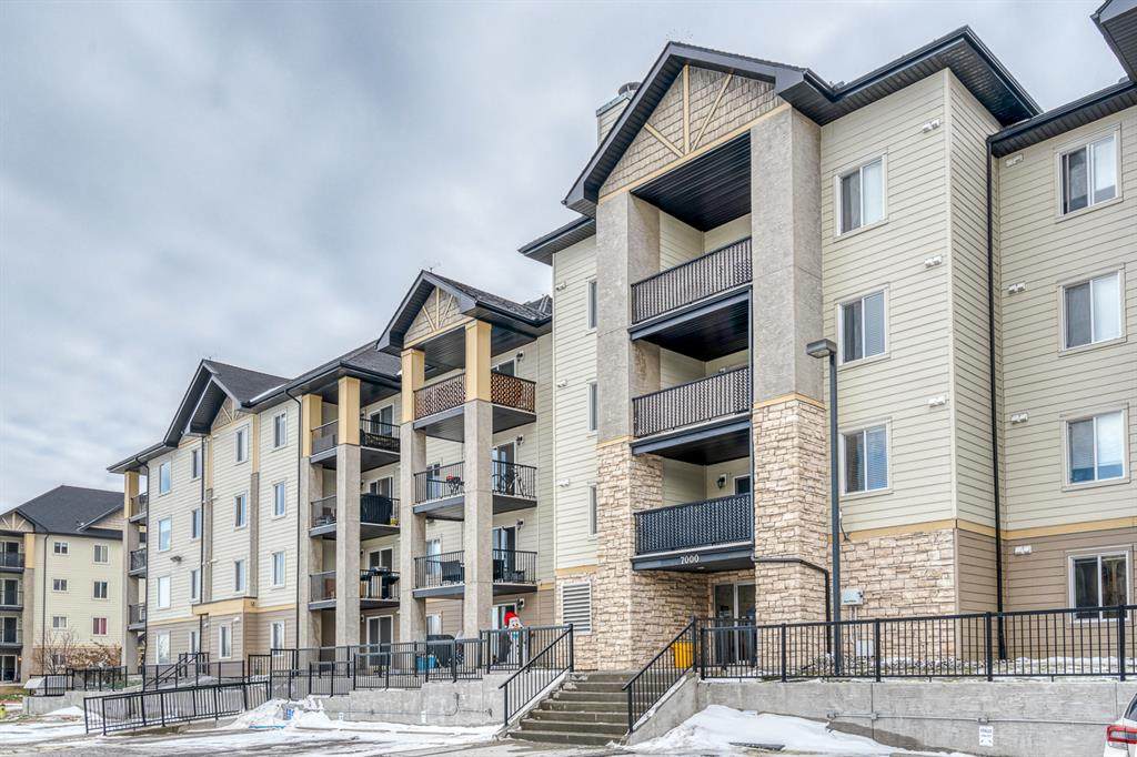 304 Mackenzie Way - Photo 1