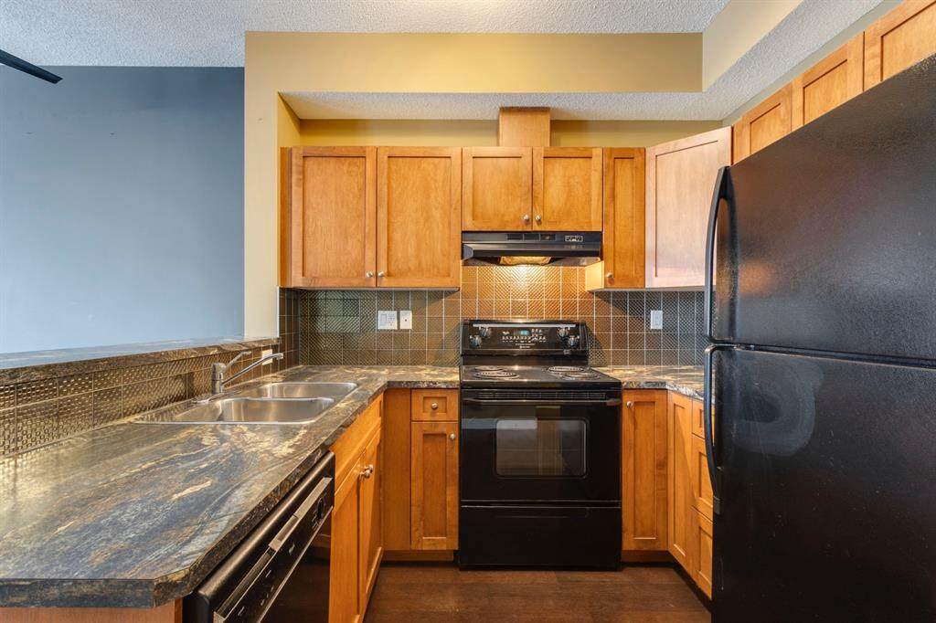 1000 15 Avenue - Photo 1