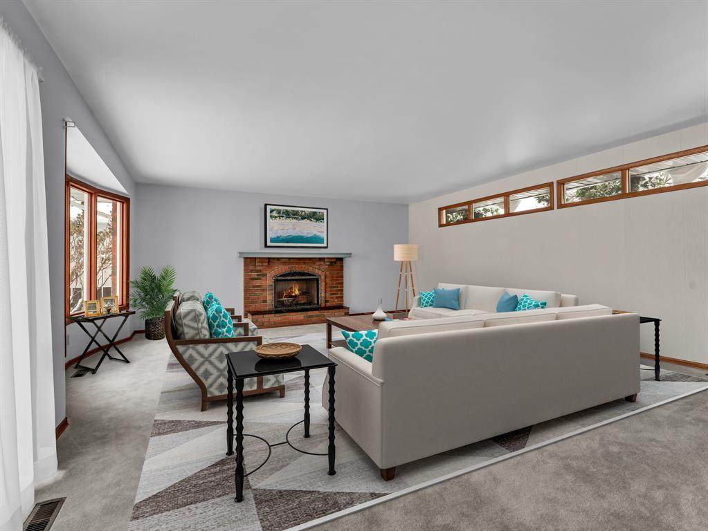 146 7 Street - Photo 1