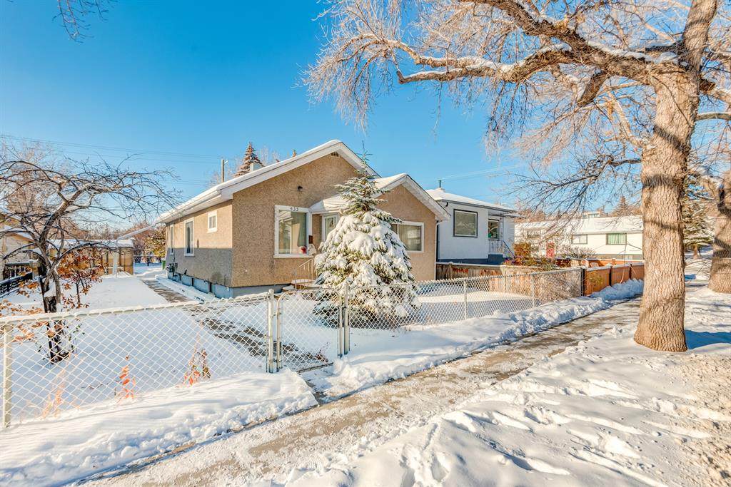 433 10 Street - Photo 1