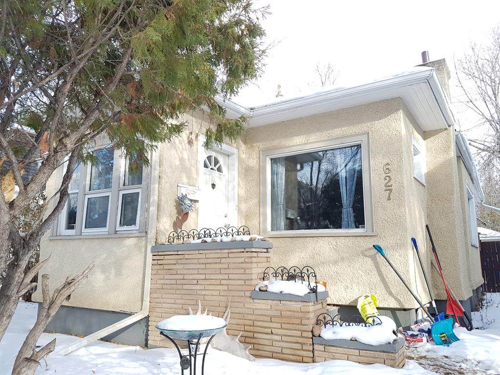 627 5 Street - Photo 1
