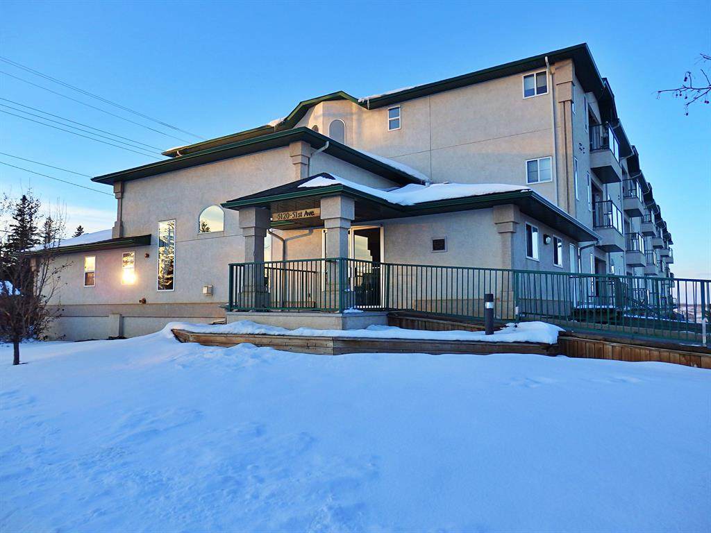 5120 51 Avenue - Photo 1