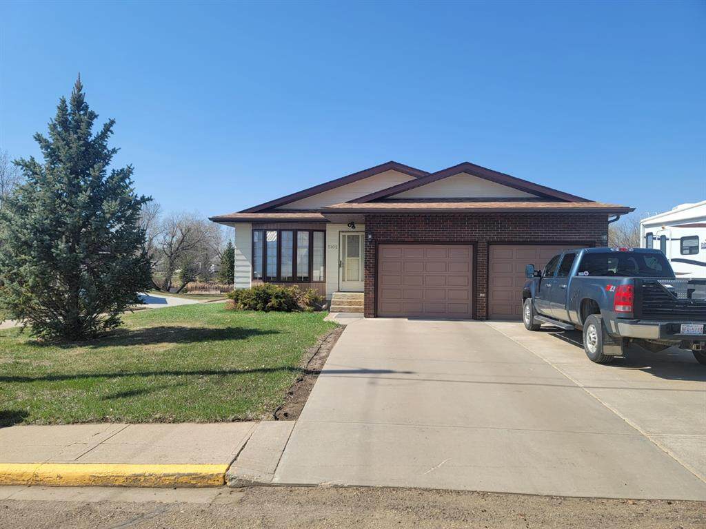 5102 48 Street - Photo 1