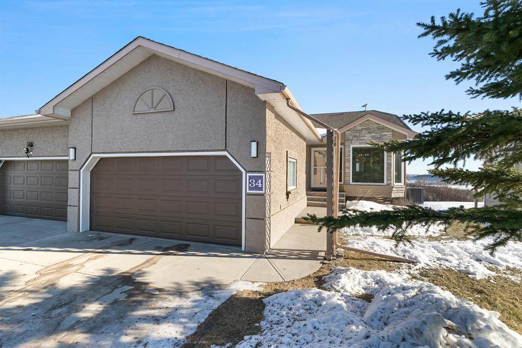 34 Cottonwood Boulevard - Photo 1