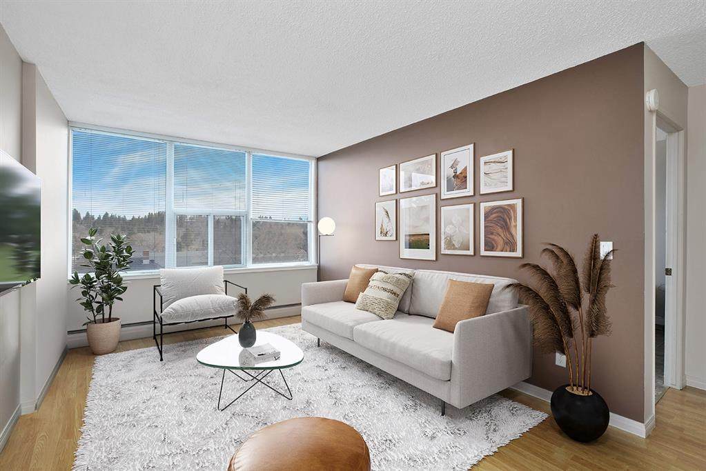 4820 47 Avenue - Photo 1