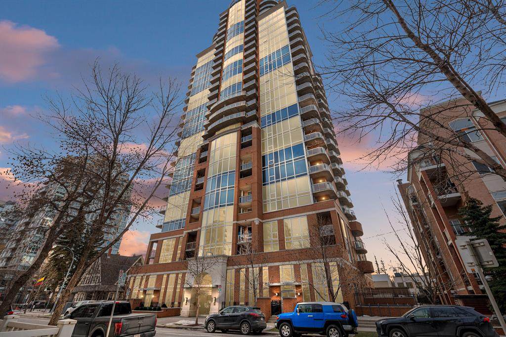 817 15 Avenue - Photo 1
