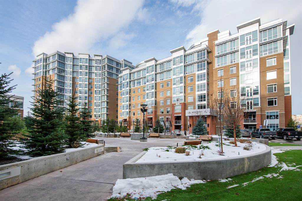 24 Varsity Estates Circle - Photo 1