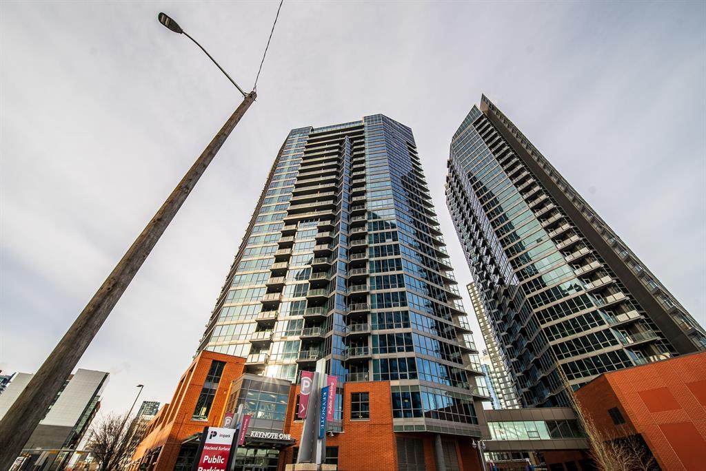 220 12 Avenue - Photo 1